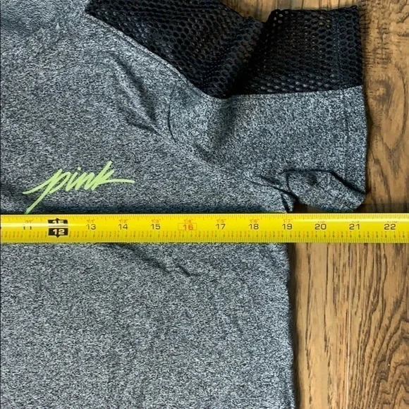 VS PINK Cropped Short Sleeve Tee - Picture 7 of 8